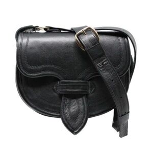 100% Leather Columbia Carriel Leather Crossbody Handbag in Black